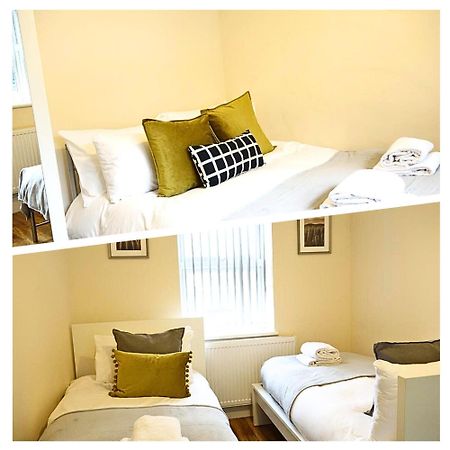 לונדון Heathrow Ensuite Rooms- Auto Check In מראה חיצוני תמונה