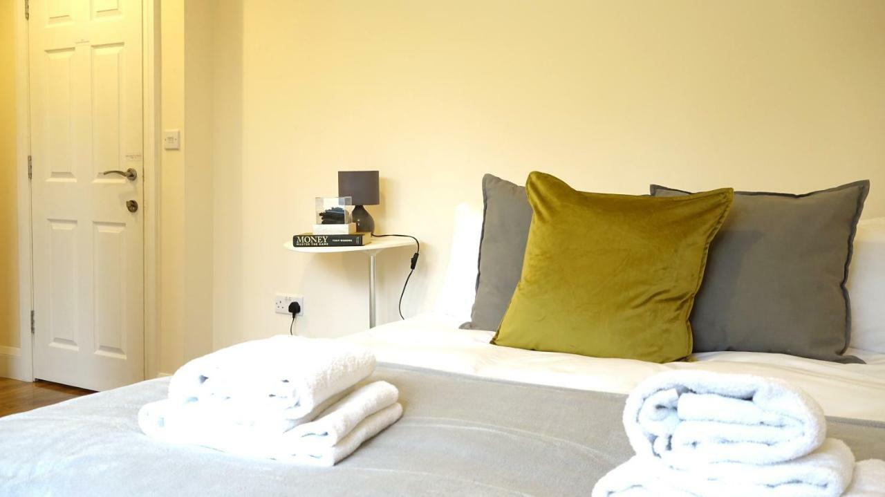 לונדון Heathrow Ensuite Rooms- Auto Check In מראה חיצוני תמונה