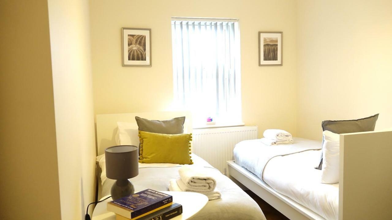 לונדון Heathrow Ensuite Rooms- Auto Check In מראה חיצוני תמונה